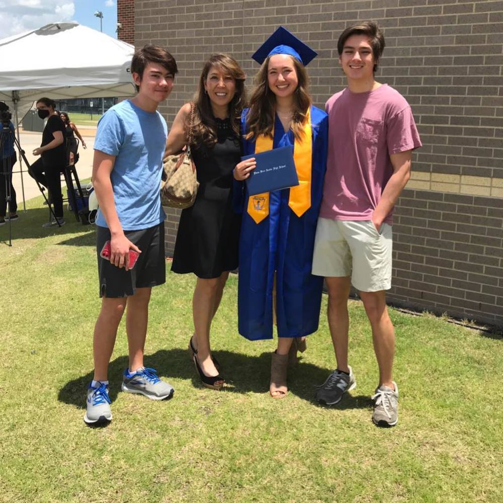 Meet your Posher, Debbie